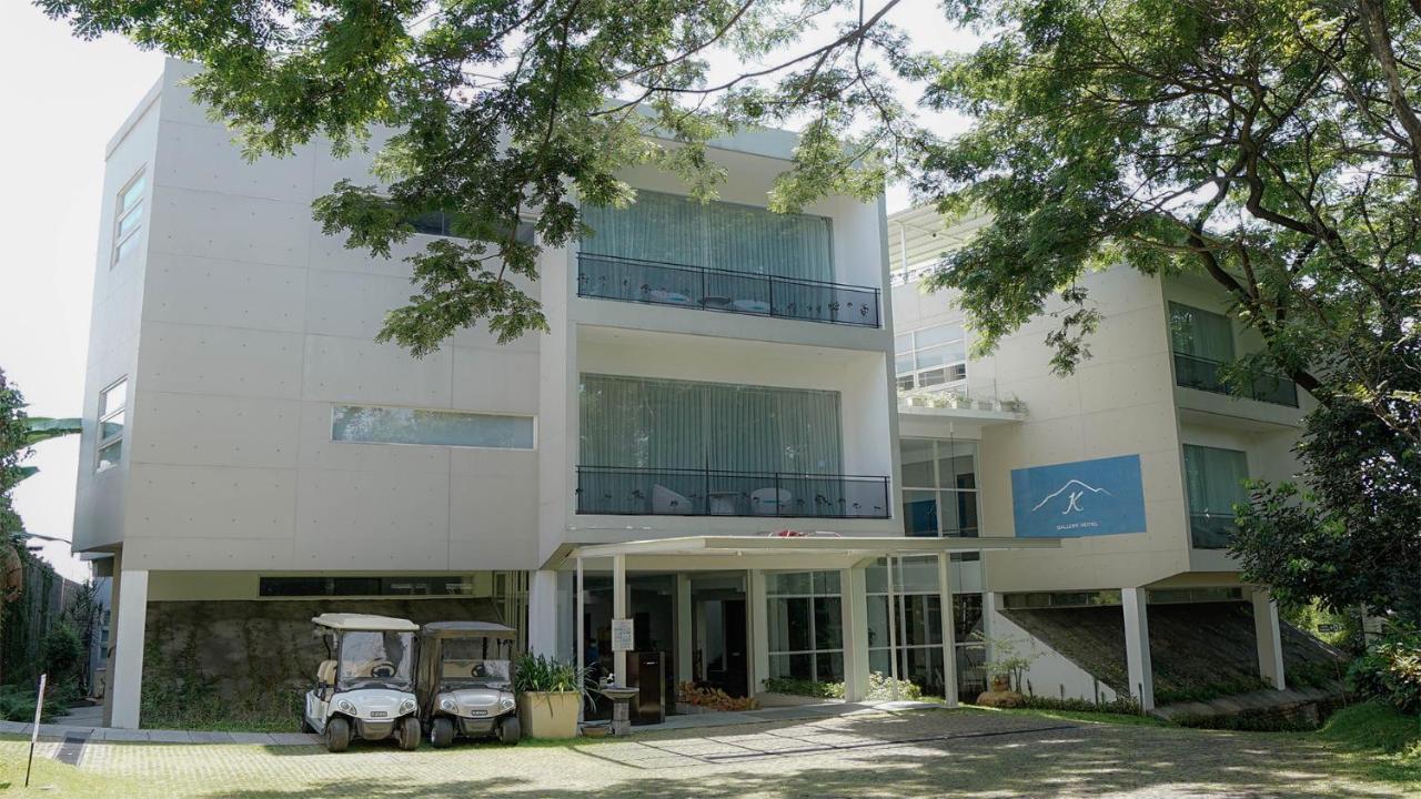 K Gallery Hotel Pasuruan Dış mekan fotoğraf