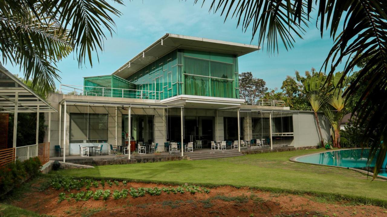 K Gallery Hotel Pasuruan Dış mekan fotoğraf